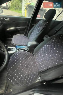 Седан Geely Emgrand 7 (EC7) 2013 в 