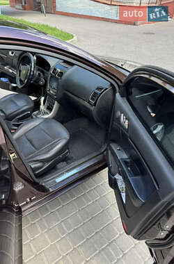 Седан Geely Emgrand 7 (EC7) 2013 в 