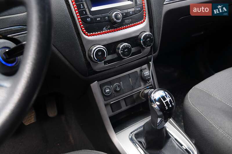 Седан Geely Emgrand 7 (EC7) 2013 в Харькове
