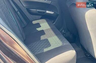 Седан Geely Emgrand 7 (EC7) 2012 в 