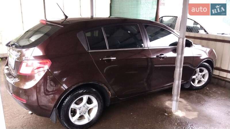 Хетчбек Geely Emgrand 7 (EC7) 2014 в Чернігові