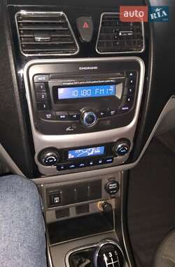 Хэтчбек Geely Emgrand 7 (EC7) 2014 в 