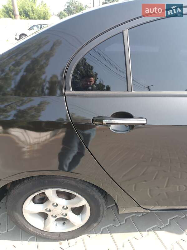 Седан Geely Emgrand 7 (EC7) 2011 в Коцюбинському