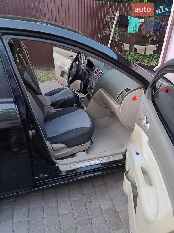 Седан Geely Emgrand 7 (EC7) 2011 в Коцюбинському