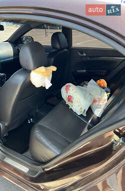 Седан Geely Emgrand 7 (EC7) 2014 в 