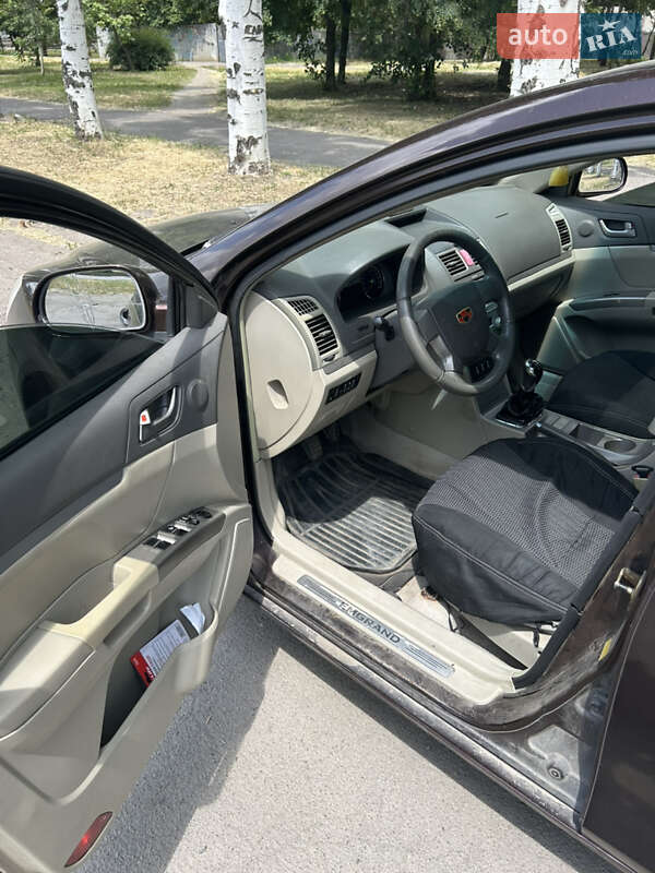 Хетчбек Geely Emgrand 7 (EC7) 2011 в Павлограді