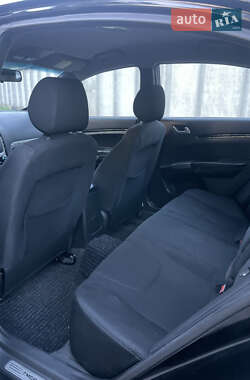 Седан Geely Emgrand 7 (EC7) 2013 в 