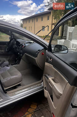 Хэтчбек Geely Emgrand 7 (EC7) 2012 в 