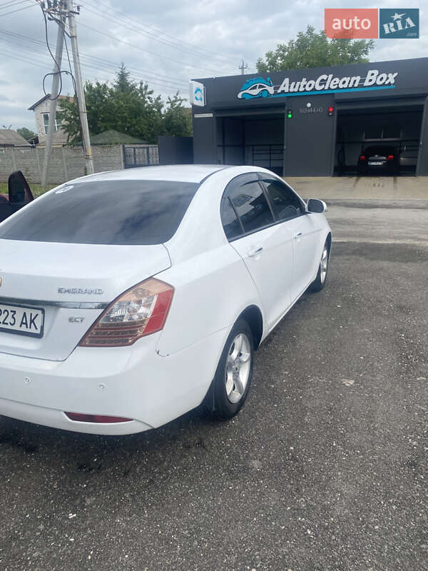 Седан Geely Emgrand 7 (EC7) 2012 в Новомосковську