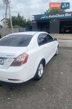 Седан Geely Emgrand 7 (EC7) 2012 в 