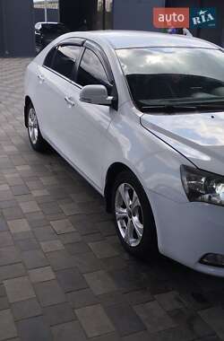 Седан Geely Emgrand 7 (EC7) 2014 в 