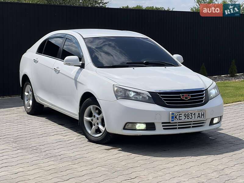 Седан Geely Emgrand 7 (EC7) 2013 в 