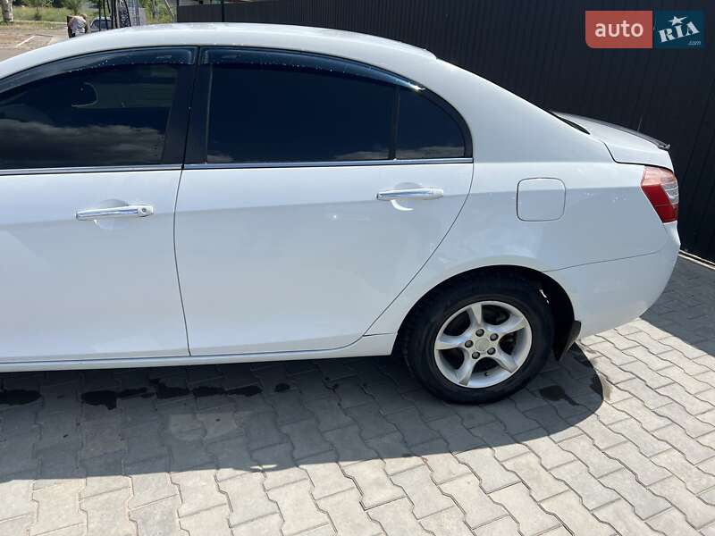 Седан Geely Emgrand 7 (EC7) 2013 в Васильковке фото 5 Седан Geely Emgrand 7 (EC7) 2013 в Васильковке