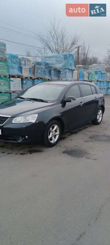 Хетчбек Geely Emgrand 7 (EC7) 2013 в Дніпрі