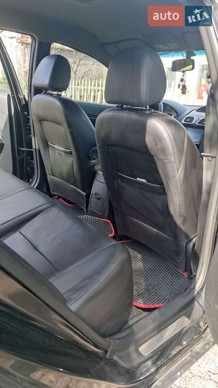 Хетчбек Geely Emgrand 7 (EC7) 2013 в Дніпрі