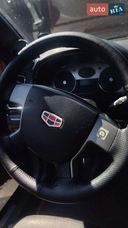 Хетчбек Geely Emgrand 7 (EC7) 2013 в Дніпрі
