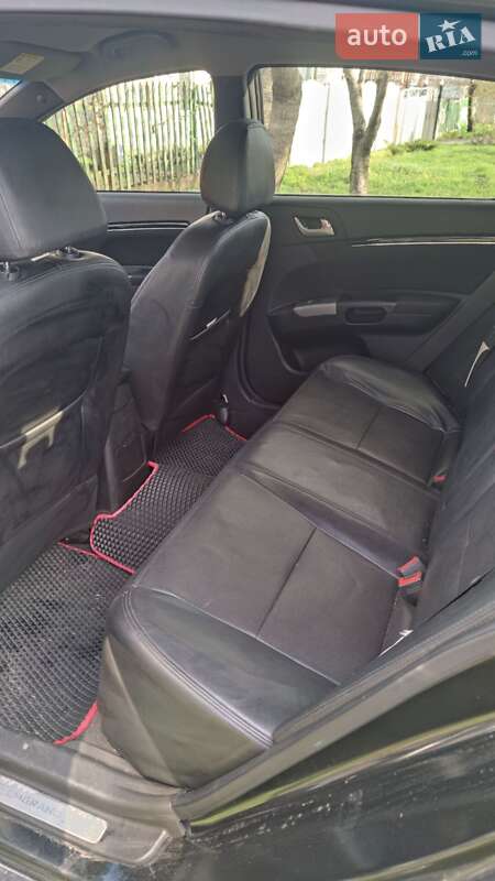 Хетчбек Geely Emgrand 7 (EC7) 2013 в Дніпрі