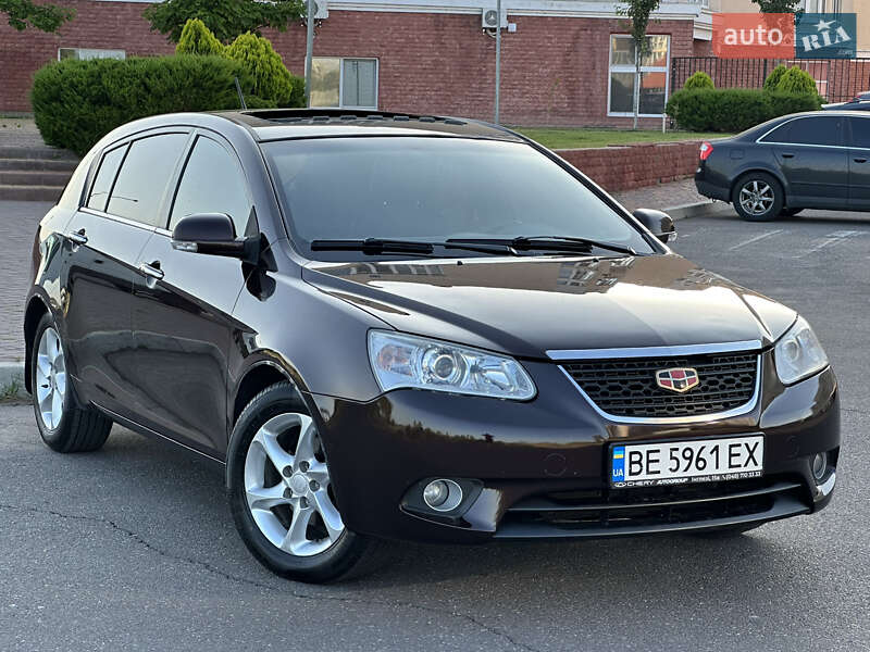 Хэтчбек Geely Emgrand 7 (EC7) 2013 в 