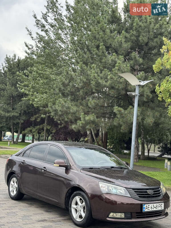 Седан Geely Emgrand 7 (EC7) 2014 в 