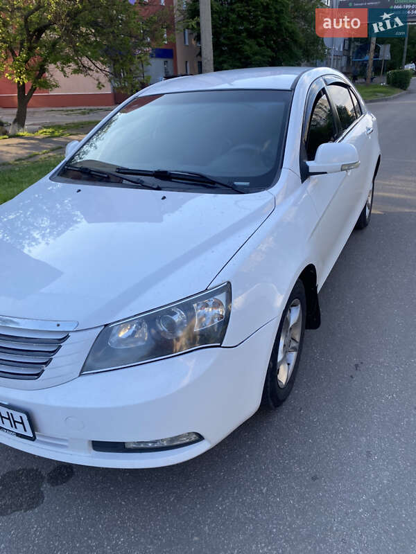 Седан Geely Emgrand 7 (EC7) 2013 в 