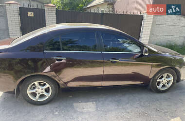 Седан Geely Emgrand 7 (EC7) 2014 в 