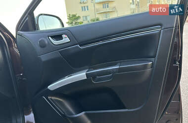 Хетчбек Geely Emgrand 7 (EC7) 2013 в 