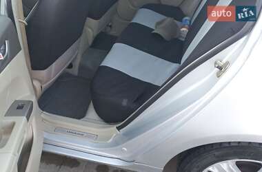 Хетчбек Geely Emgrand 7 (EC7) 2012 в 