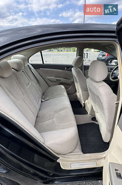Седан Geely Emgrand 7 (EC7) 2011 в 