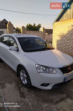 Хэтчбек Geely Emgrand 7 (EC7) 2011 в 