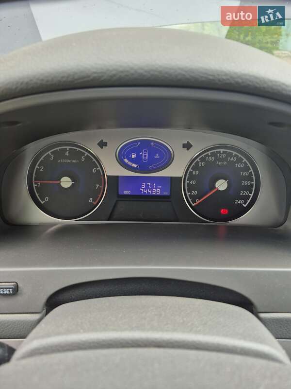 Седан Geely Emgrand 7 (EC7) 2011 в Києві