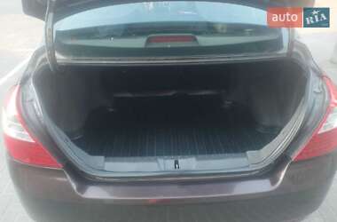 Седан Geely Emgrand 7 (EC7) 2013 в 
