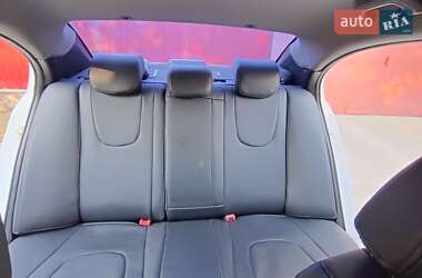 Седан Geely Emgrand 7 (EC7) 2013 в 
