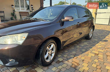 Хетчбек Geely Emgrand 7 (EC7) 2013 в 
