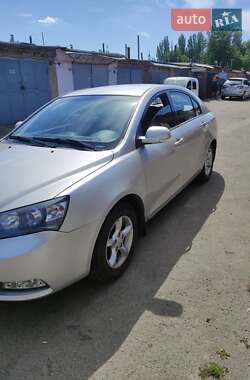 Седан Geely Emgrand 7 (EC7) 2014 в 