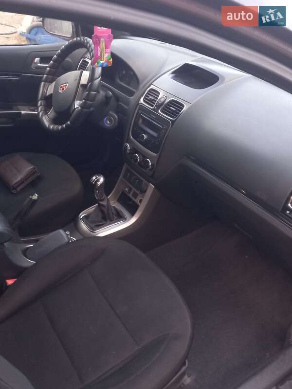 Седан Geely Emgrand 7 (EC7) 2014 в Кривом Роге