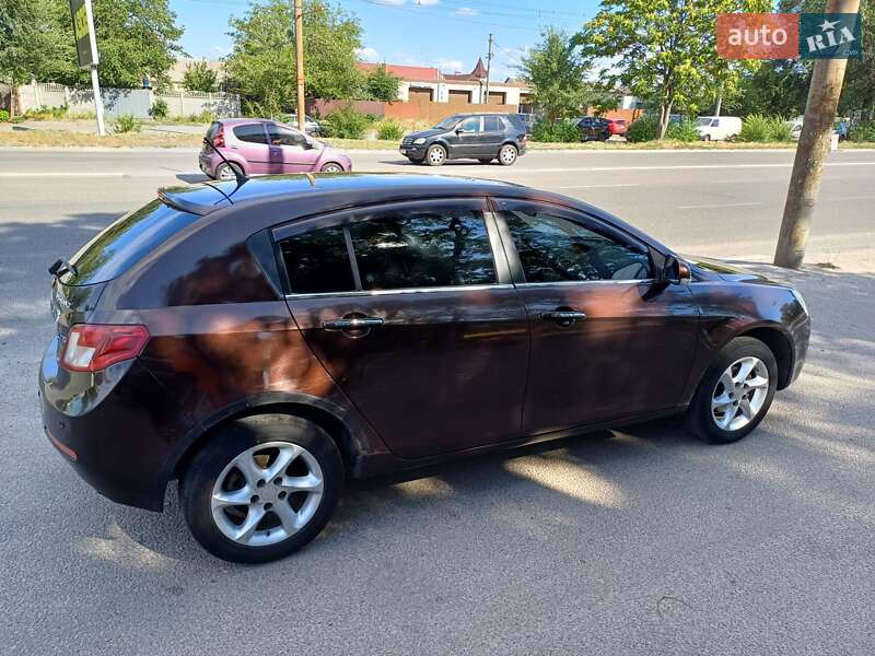 Хетчбек Geely Emgrand 7 (EC7) 2012 в Дніпрі