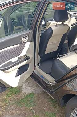 Седан Geely Emgrand 7 (EC7) 2011 в 