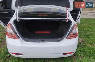 Седан Geely Emgrand 7 (EC7) 2013 в 