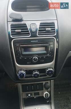 Седан Geely Emgrand 7 (EC7) 2014 в 