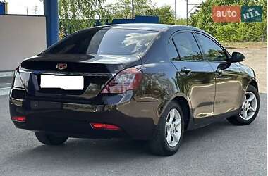 Седан Geely Emgrand 7 (EC7) 2013 в 