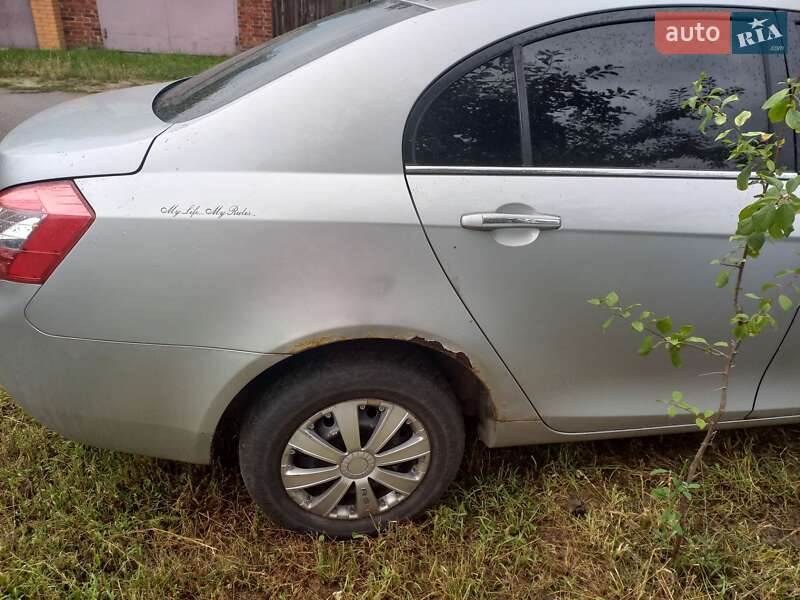 Седан Geely Emgrand 7 (EC7) 2013 в Чернігові