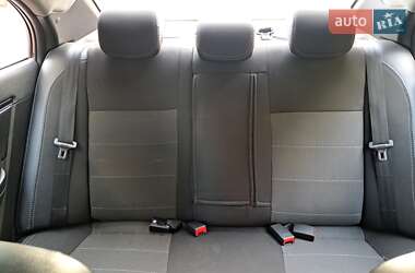Седан Geely Emgrand 7 (EC7) 2013 в 
