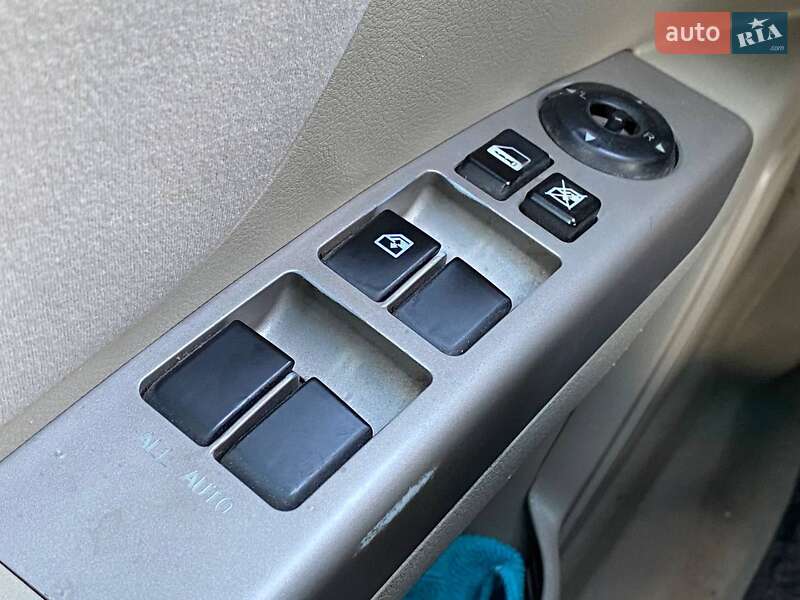 Седан Geely Emgrand 7 (EC7) 2011 в Киеве