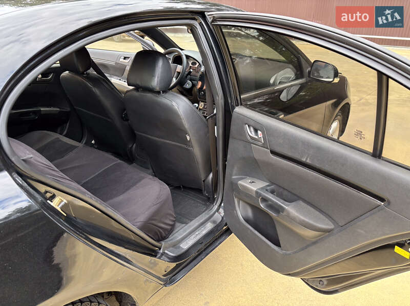 Седан Geely Emgrand 7 (EC7) 2013 в Киеве