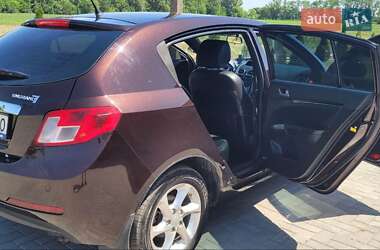 Хэтчбек Geely Emgrand 7 (EC7) 2014 в 