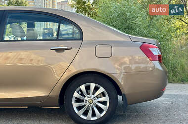 Седан Geely Emgrand 7 (EC7) 2012 в 