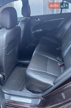 Седан Geely Emgrand 7 (EC7) 2015 в 
