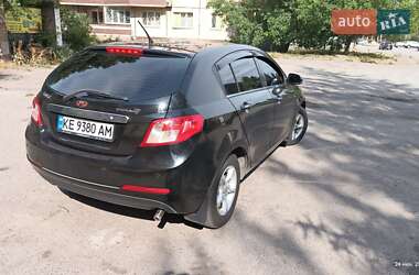 Хэтчбек Geely Emgrand 7 (EC7) 2014 в 
