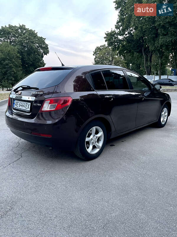 Хетчбек Geely Emgrand 7 (EC7) 2011 в Дніпрі