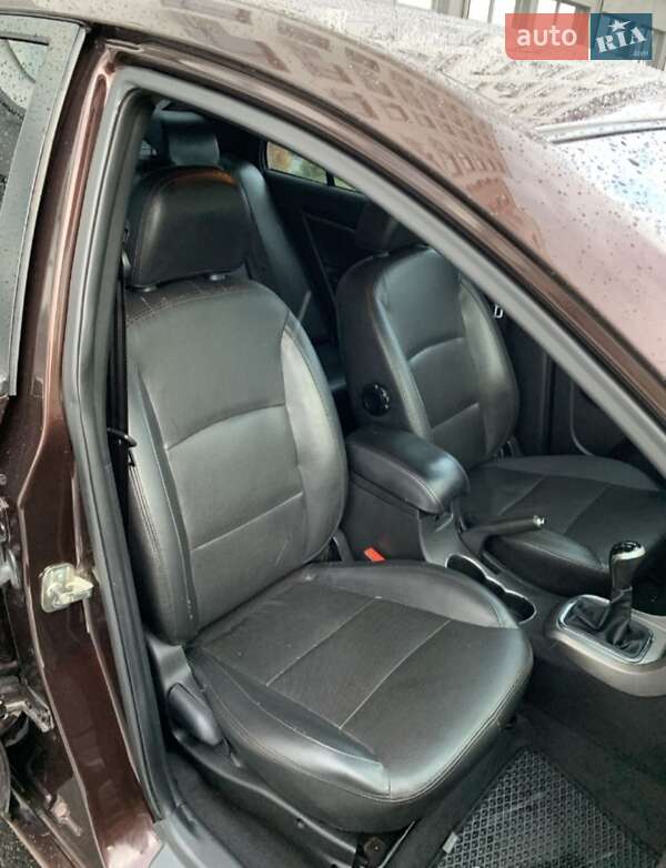 Седан Geely Emgrand 7 (EC7) 2013 в Чернігові